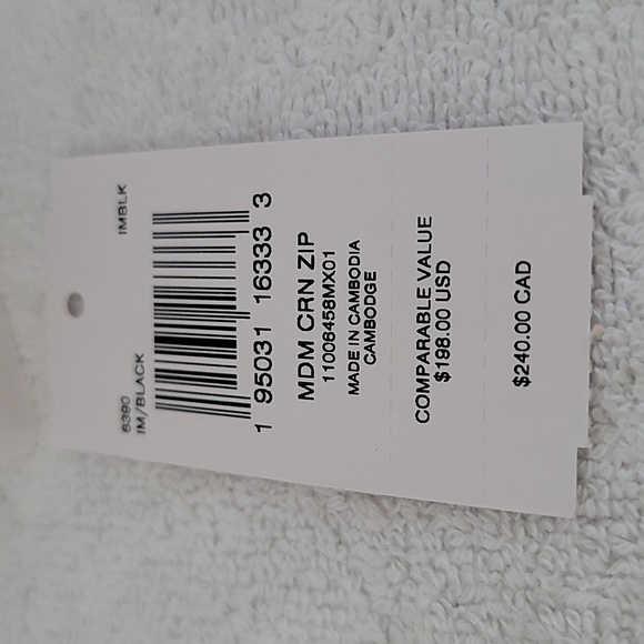 Coach black medium corner zip wallet - Picture 14 of 14